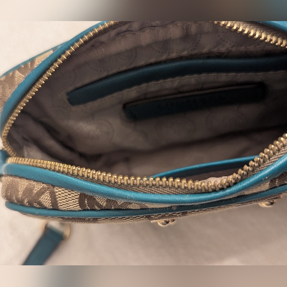 Michael Kors Tan and Teal Crossbody Bag - Picture 5 of 8
